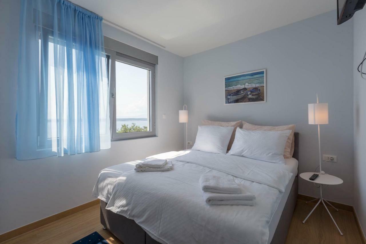 Abalone Apartment