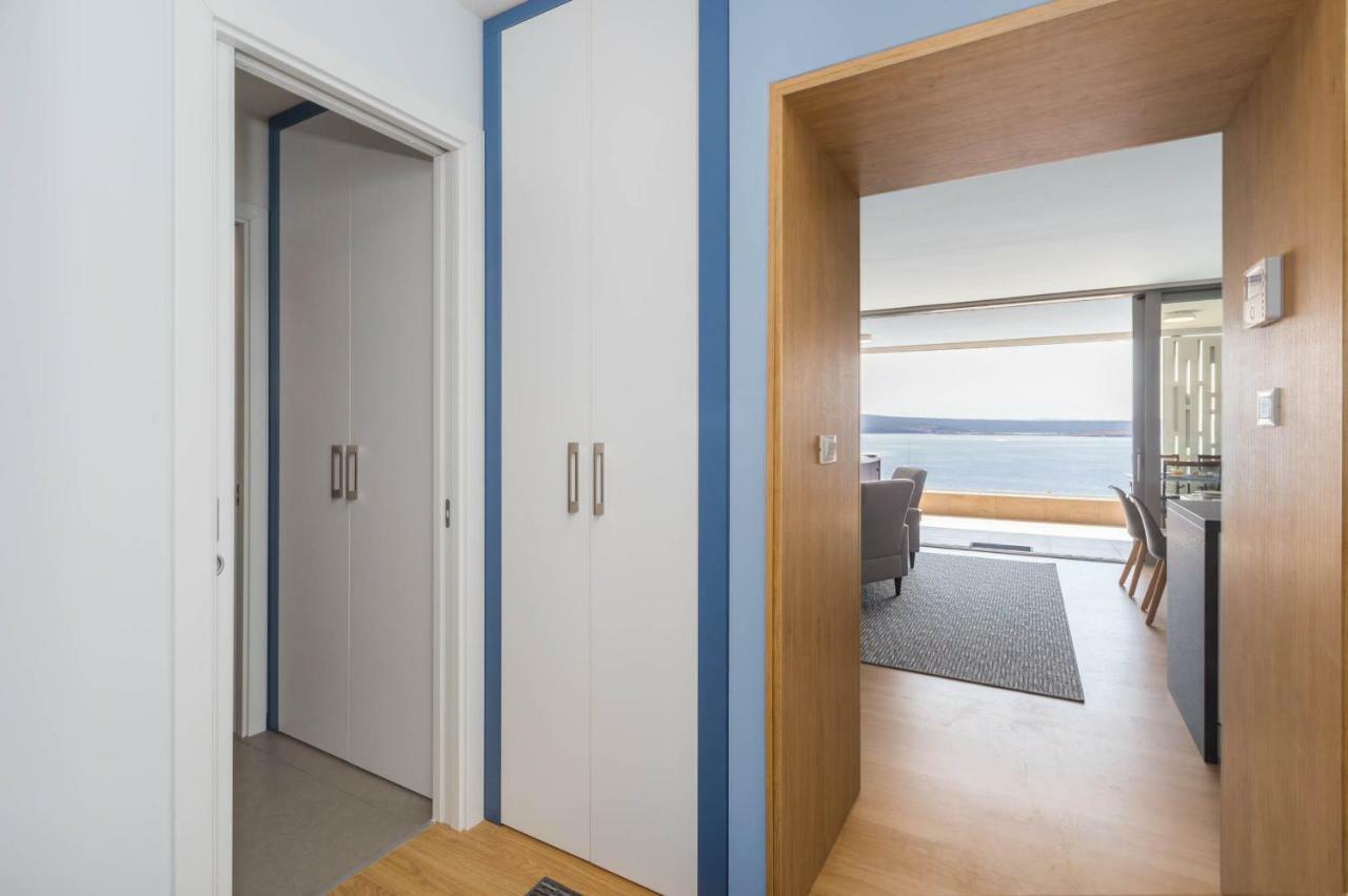 Abalone Apartment